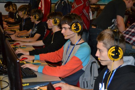 CyberFest 2011 - репортаж от GameWay